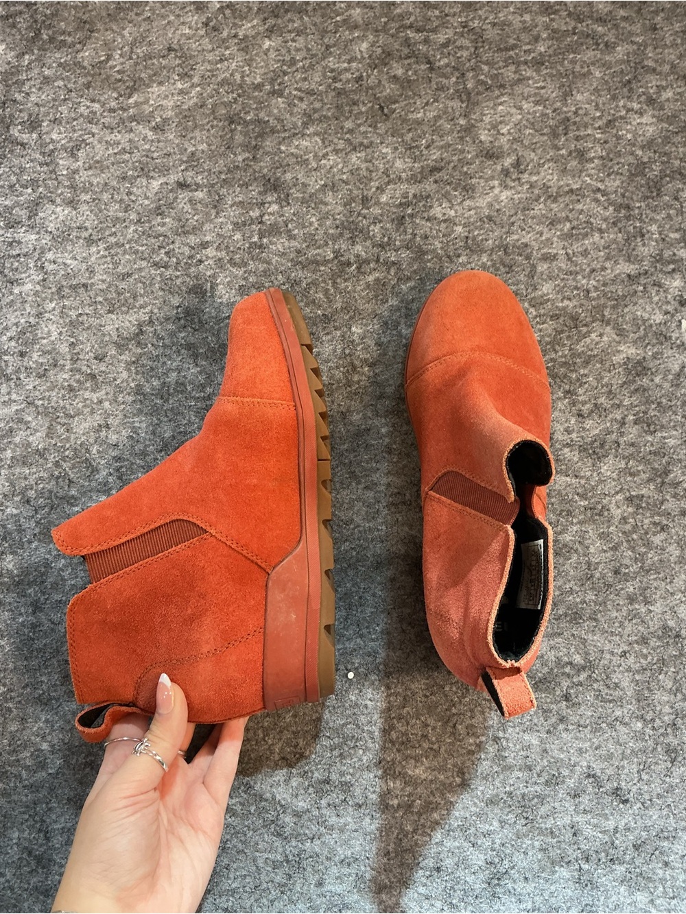 Sorel Women’s Suede Slip-On Ankle Boots in Burnt Orange Size 7.5